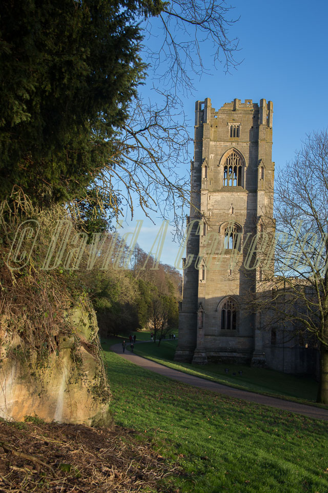 Fountains_Abbey-256.jpg