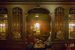 Cittie_Of_Yorke,_Holborn-014.jpg