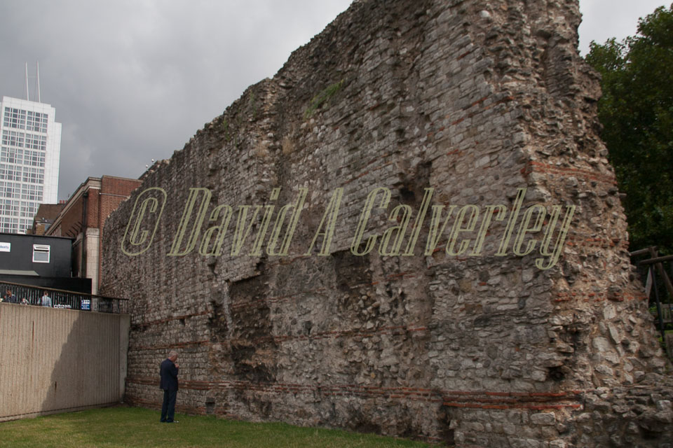 London_Wall_-002.jpg