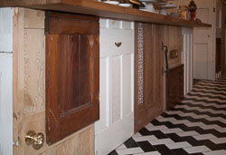 Cafe_Doors-001.jpg