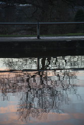 Leeds_-_Liverpool_Canal_Bingley-006.jpg