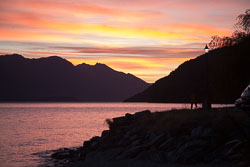 Lake_Wakatipu,_Eyre_Mountains,_Queenstown-002.jpg