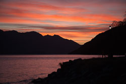 Lake_Wakatipu,_Eyre_Mountains,_Queenstown-003.jpg