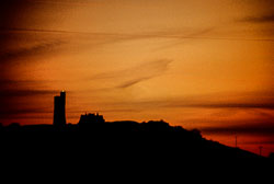 Victoria_Tower,_Castle_Hill,_Huddersfield-010.jpg