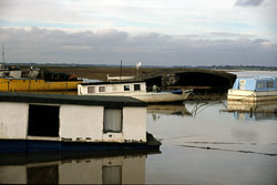 Boat002.jpg