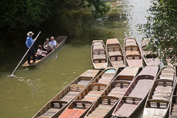 Punts,_River_Cherwall,_Oxford_003.jpg