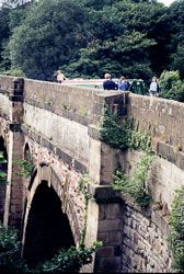 Marple_Aqueduct,_Peak_Forst_Canal-002.jpg
