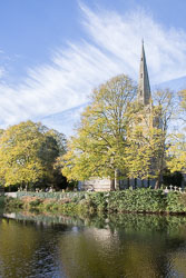 Stratford-Upon-Avon_Holy_Trinity_Church-002.jpg