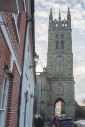 Warwick,_St_Mary's_Church-001.jpg