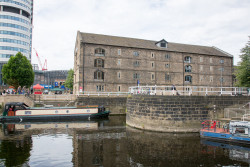 Leeds_And_Liverpool_Canal-212.jpg
