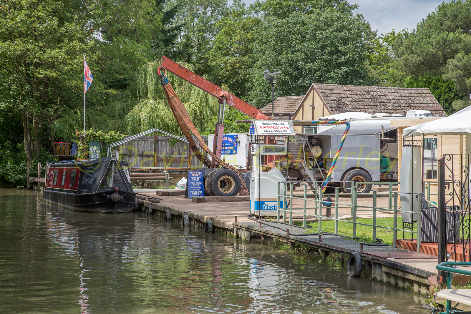 Oxford_Canal_North-1383.jpg