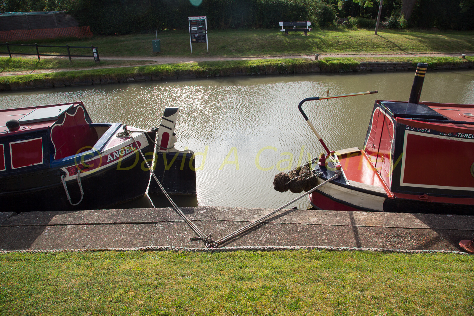 Oxford_Canal_North-1467.jpg