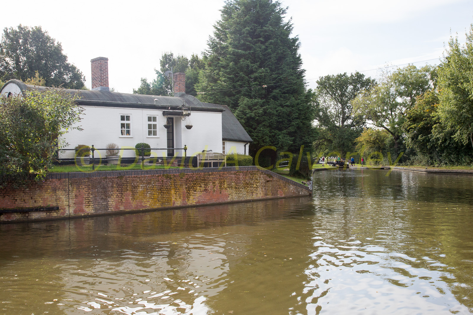 Stratford_Upon_Avon_Canal-3011.jpg