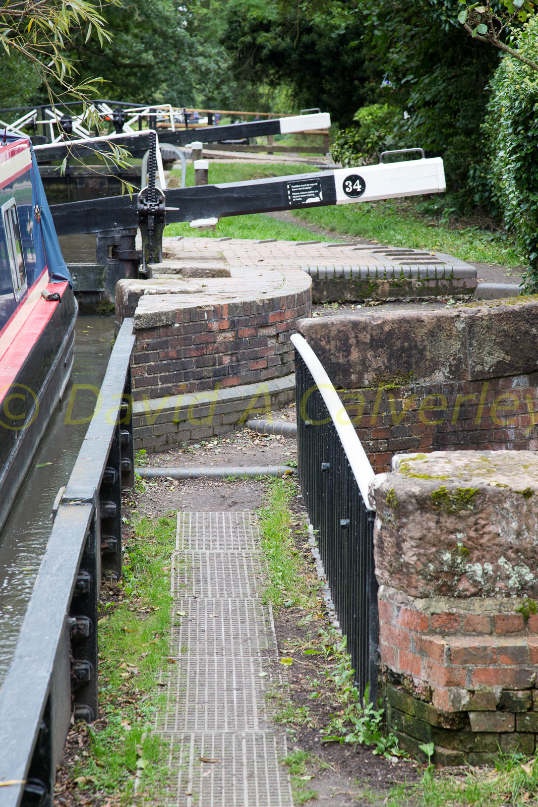 Stratford_Upon_Avon_Canal-3039.jpg