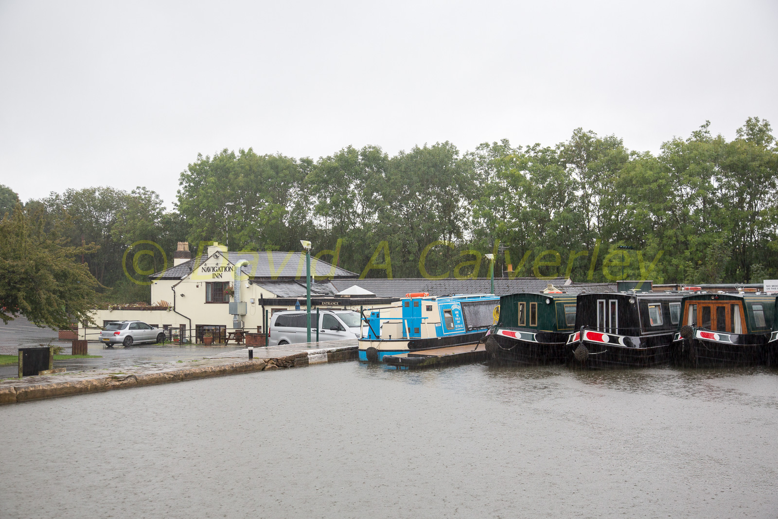Stratford_Upon_Avon_Canal-3056.jpg