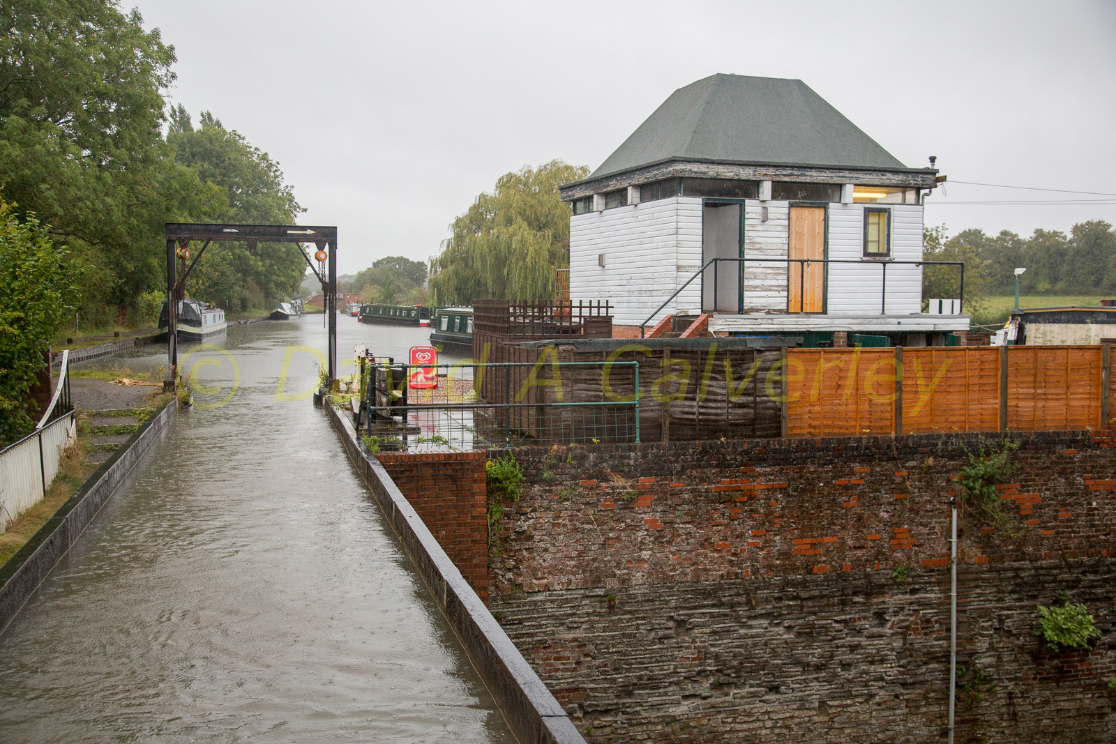 Stratford_Upon_Avon_Canal-3058.jpg