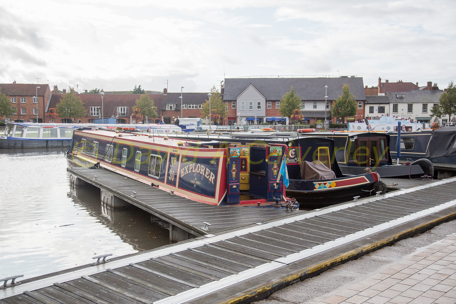 Stratford_Upon_Avon_Canal-3071.jpg