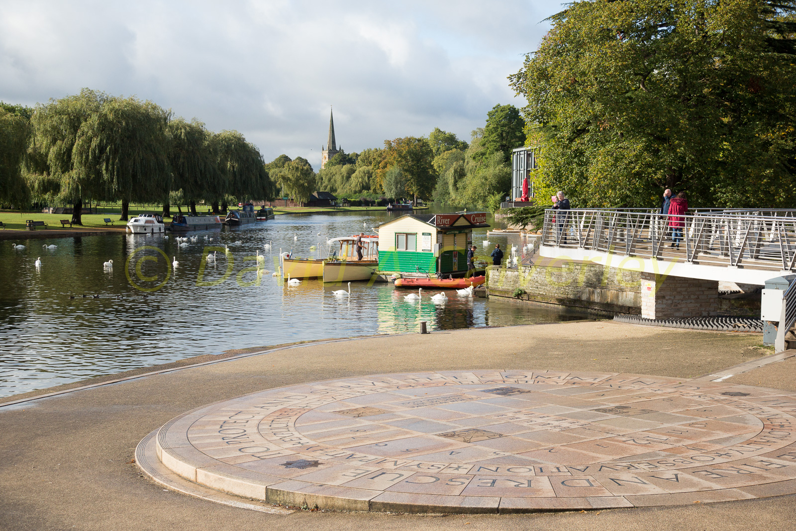 Stratford_Upon_Avon_Canal-3080.jpg
