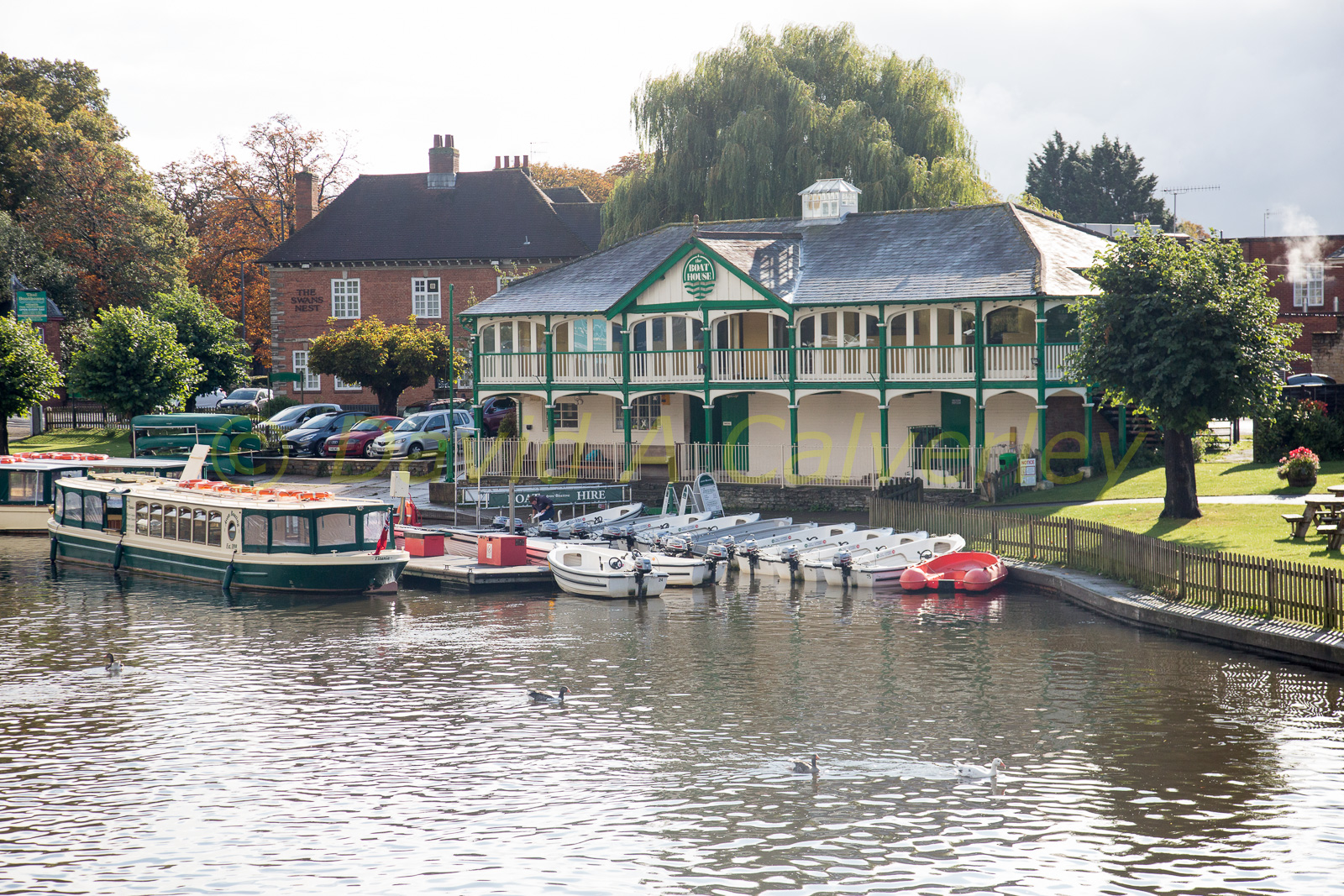 Stratford_Upon_Avon_Canal-3081.jpg