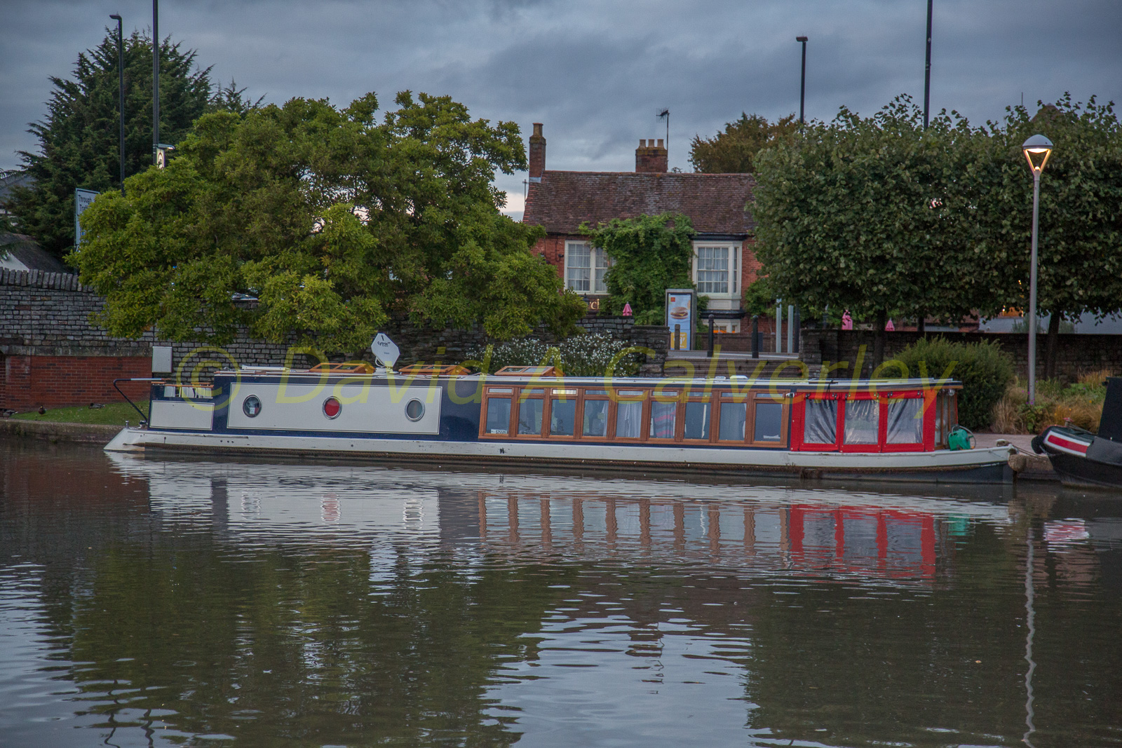 Stratford_Upon_Avon_Canal-3109.jpg