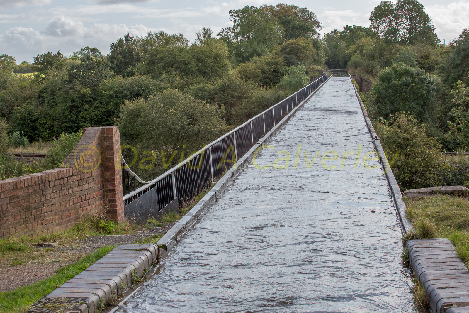 Stratford_Upon_Avon_Canal-3140.jpg