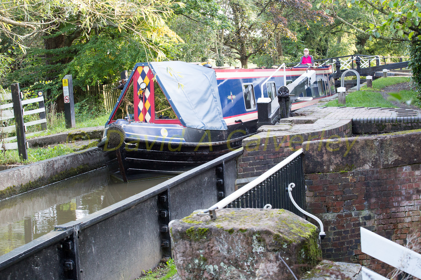 Stratford_Upon_Avon_Canal-3168.jpg