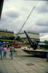Huddersfield_Canals_Festivals,_1990s-064.jpg