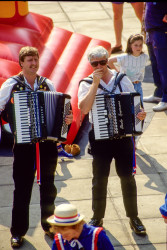 Huddersfield_Canals_Festivals,_1990s-114.jpg