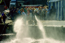 Huddersfield_Canals_Festivals,_1990s-177.jpg