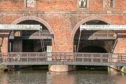 Bridgewater_Canal,_Manchester-130.jpg