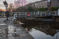 Leeds_-_Liverpool_Canal_Skipton-318.jpg