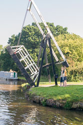 Llangollen_Lift_Bridge_013.jpg
