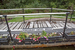 Birmingham_-_Fazeley_Canal-124.jpg