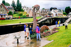 Caledonian_Canal-003.jpg