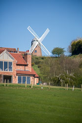 Oxford_Canal_Napton_Windmill-106.jpg