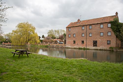Pocklington_Canal-070.jpg