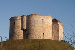 Clifford's-Tower--001.jpg
