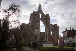 Howden_Minster_-001.jpg