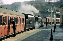 Keighley_-_Worth_Valley_Railway-037.jpg