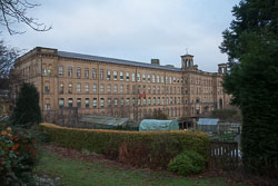 Salt's_Mill,_Saltaire-001.jpg