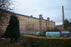 Salt's_Mill,_Saltaire-002.jpg