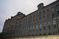 Salt's_Mill,_Saltaire-003.jpg