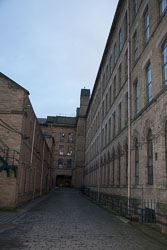 Salt's_Mill,_Saltaire-004.jpg